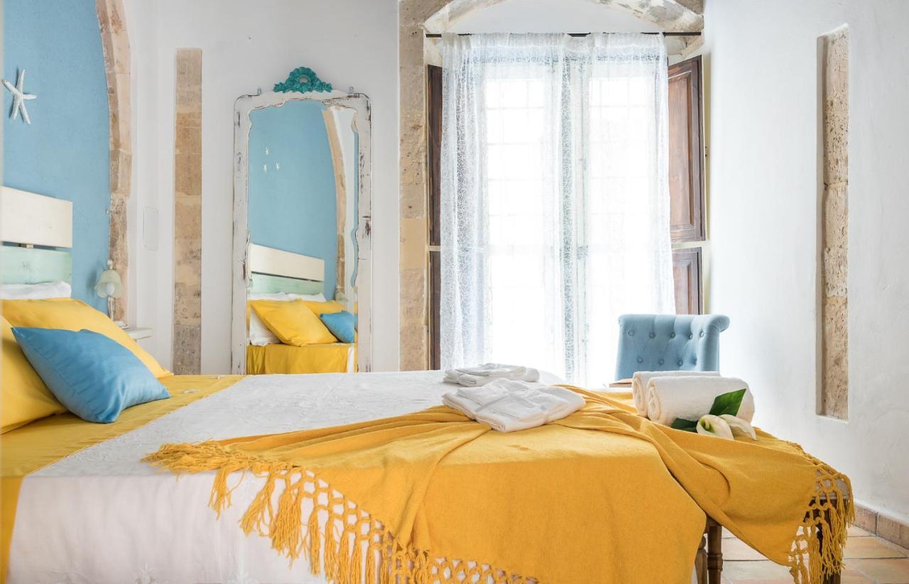 La Gorgone Ortigia Apartments Сиракуза Екстериор снимка