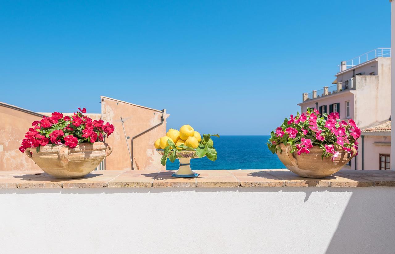 La Gorgone Ortigia Apartments Сиракуза Екстериор снимка
